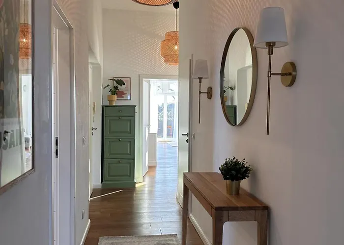 Stilvolle Altbauwohnung Mit Charme Apartment