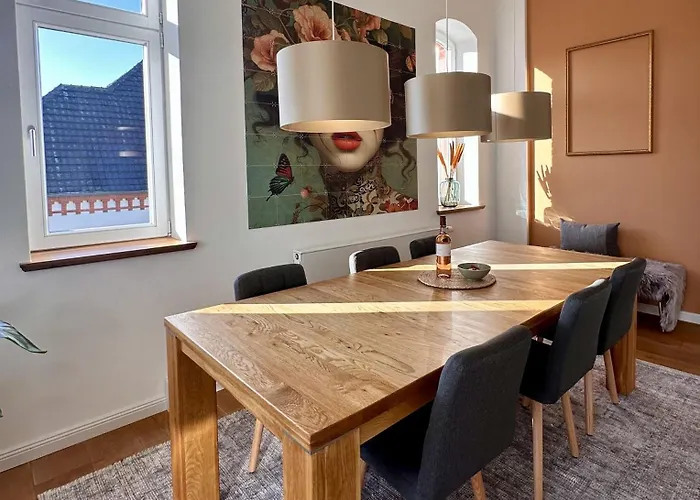 Stilvolle Altbauwohnung Mit Charme Apartment